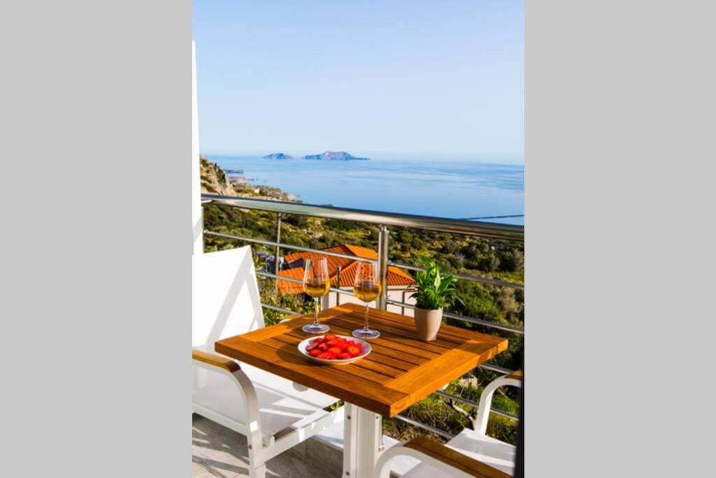 Villa Chrysi'S Ocean View Retreat Kerames Exterior foto
